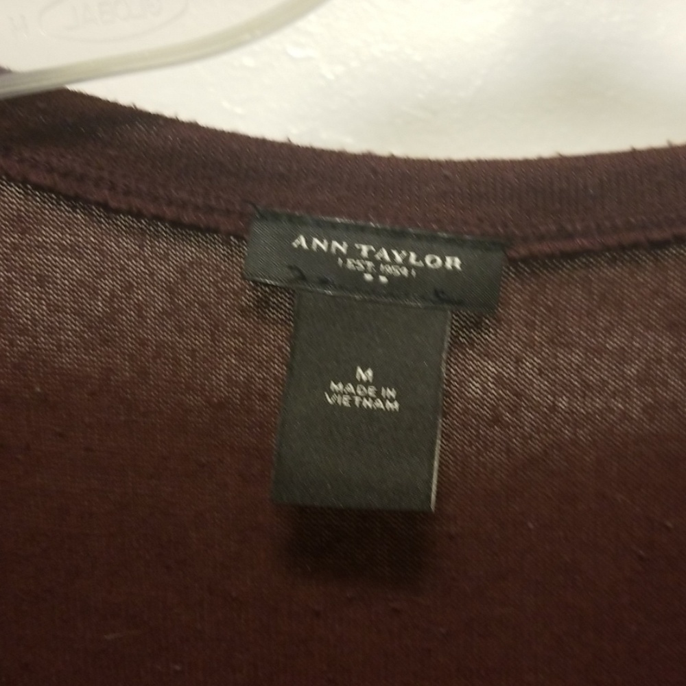 Last chance! Ann Taylot Outlet sweater - Picture 3 of 4